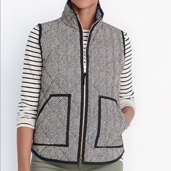 J. Crew Jackets & Blazers - Like new J Crew houndstooth down vest